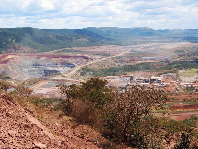 AngloGold Ashanti завершила продажу всех своих долей в руднике Садиола